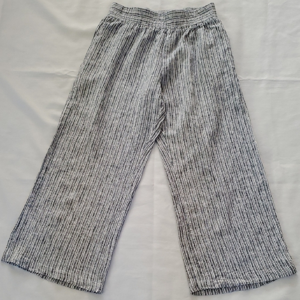 Sienna Sky Black and White Striped Wide Leg Capri Pants